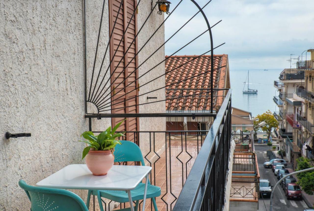 Casa Maccers Appartement Giardini-Naxos Buitenkant foto